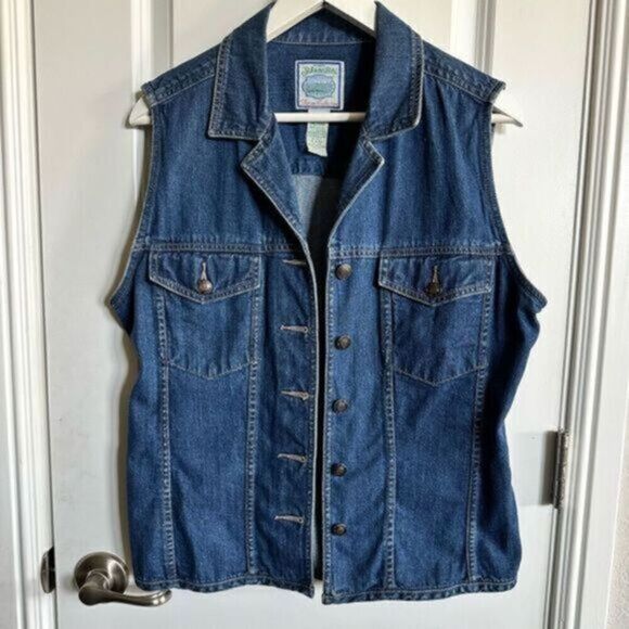 EUC - St John’s Bay Women’s Blue Jean Vest with buttons - Size Medium - Picture 1 of 5